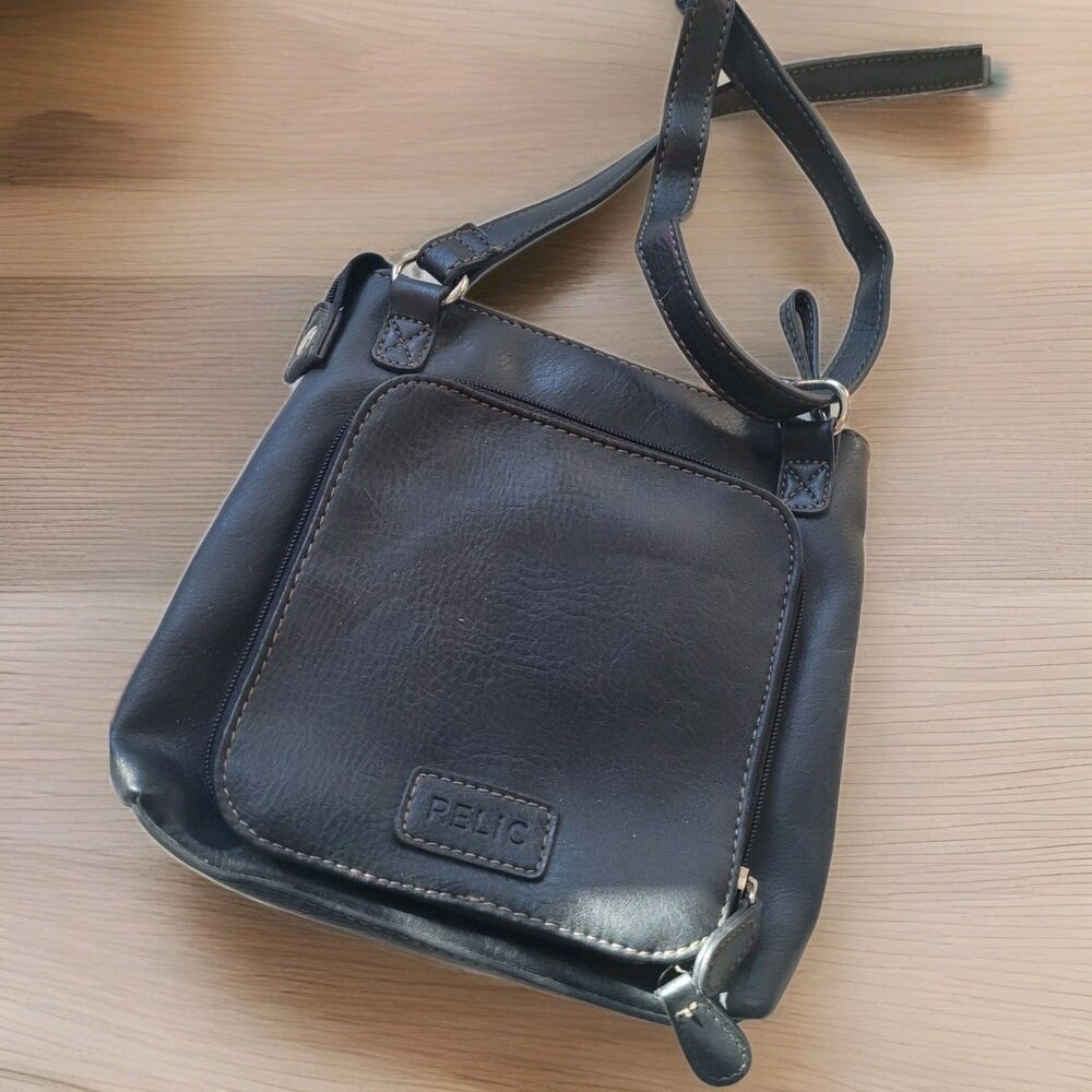 Relic Black Cross Body Handbag Purse Small Pockets Adjustable Shoulder Strap